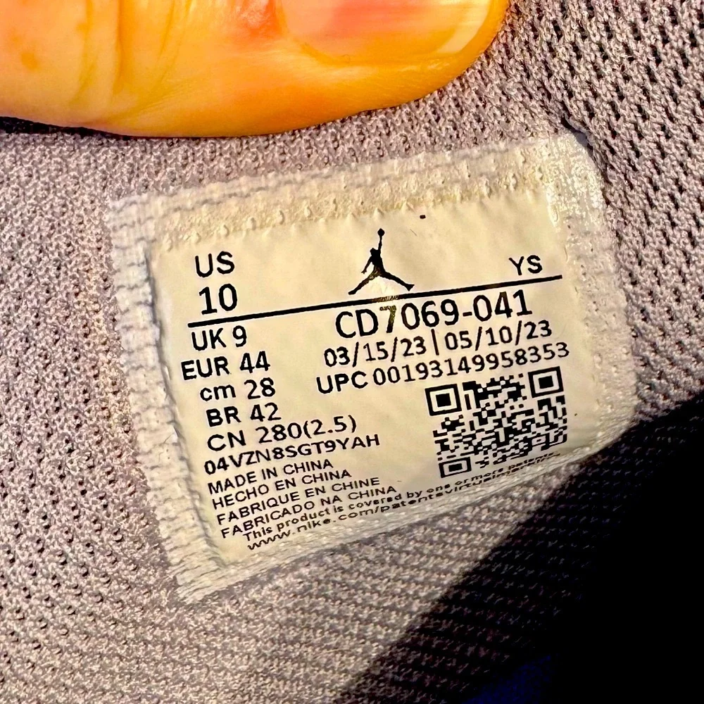 Nike Kids' Blue and Black Sneakers - Air Jordan Legacy 312 Low